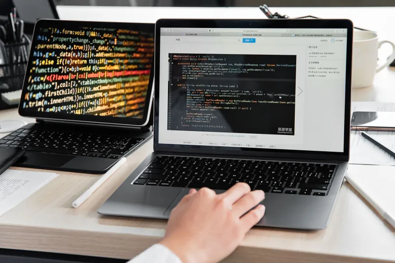 Monoculture by Design: How Standardized Tech Stacks Are Quietly Narrowing Your Team's Thinking
